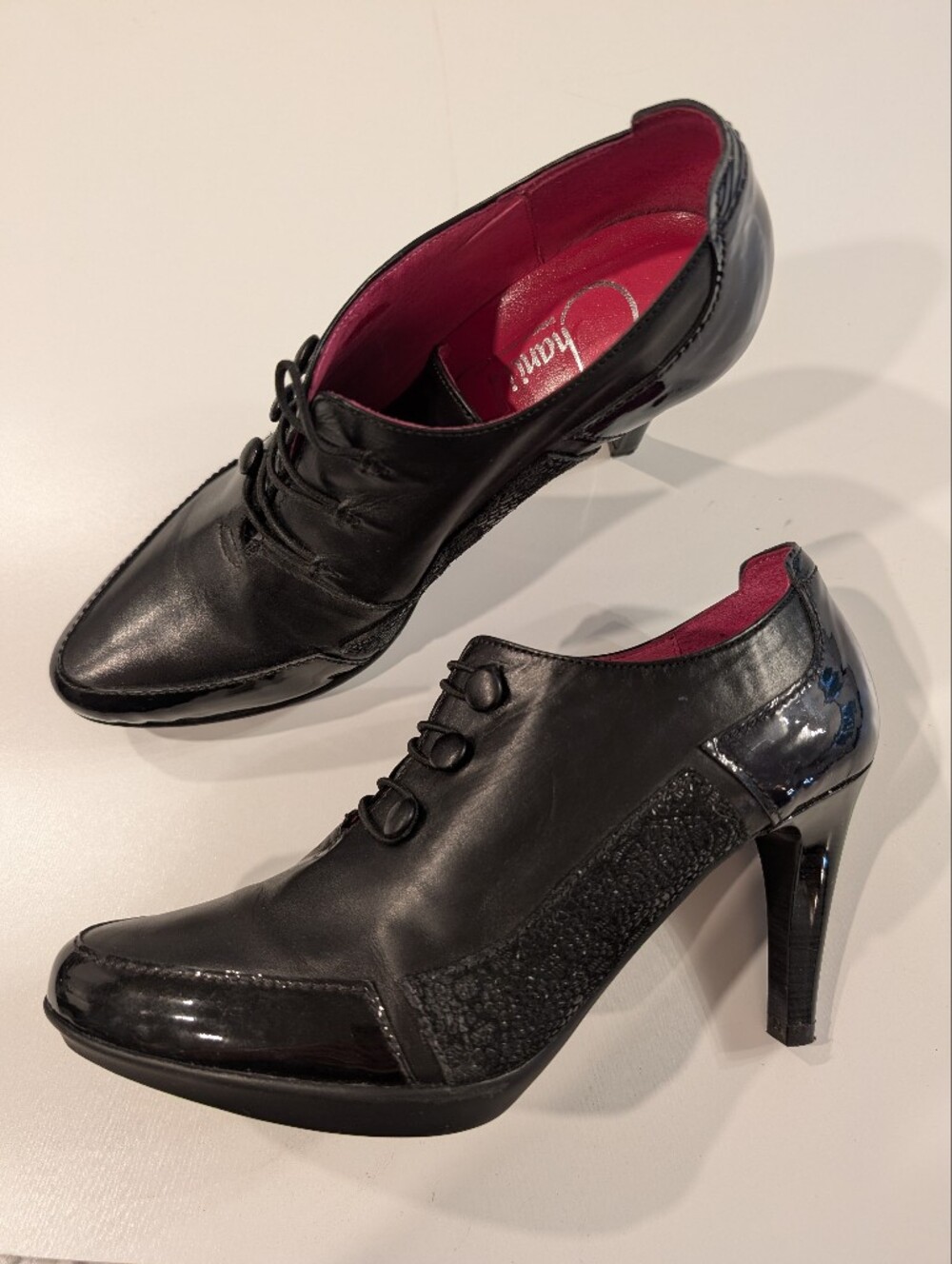 Chanii B Heeled Booties Size 6.5 Shiny Black Leather Ankle Boots Military Heels